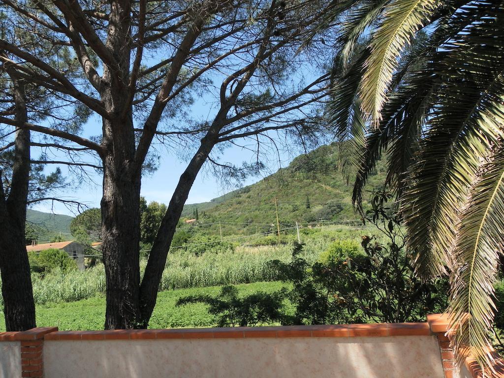 Affittacamere Il Caminetto Portoferraio Buitenkant foto